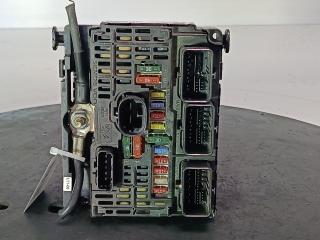 блок предохранителей Citroen C5 1 поколение [рестайлинг] 2007, цвет, 9661682980