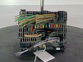 блок предохранителей Citroen C5 1 поколение [рестайлинг] 2007, цвет, 9661682980