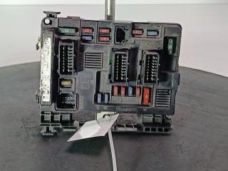 блок предохранителей Citroen C3 1 поколение [рестайлинг] 2005, цвет, 9643498880