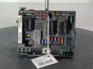 блок предохранителей Citroen C3 1 поколение [рестайлинг] 2005, цвет, 9643498880