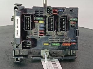 блок предохранителей Peugeot 307 1 поколение 2003, цвет, 9650664080