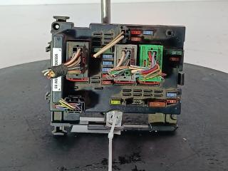 блок предохранителей Peugeot 307 1 поколение 2003, цвет, 9650664080