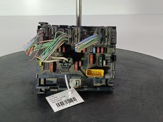 блок предохранителей Citroen C4 1 поколение 2006, цвет, 9661708080