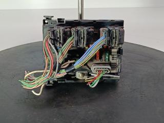 блок предохранителей Citroen C4 1 поколение 2006, цвет, 9661708080