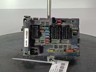 блок предохранителей Peugeot 307 1 поколение 2003, цвет, 9650664180