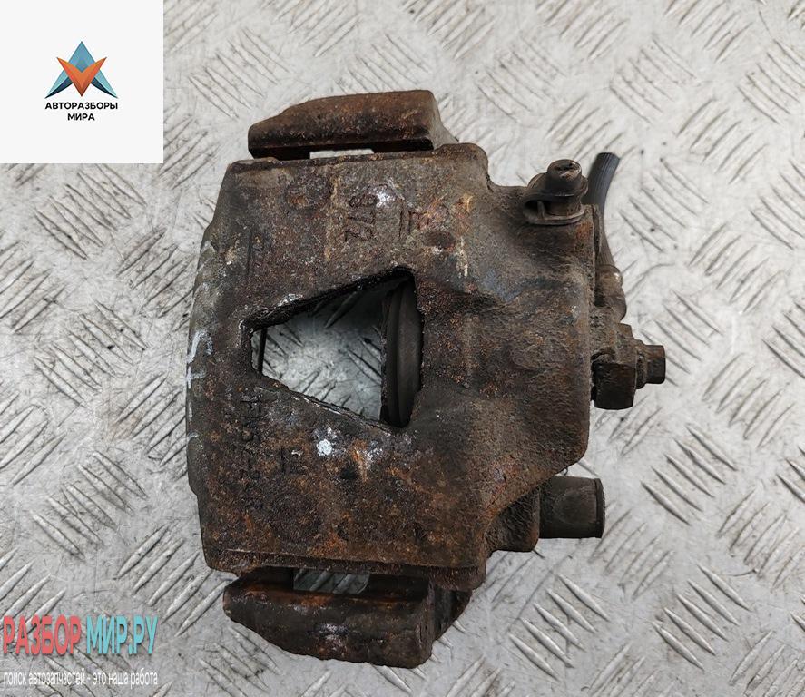 суппорт передний правый Opel Vectra B 1998, 1.6 л., бензин, МКПП, серый, седан - фото №1