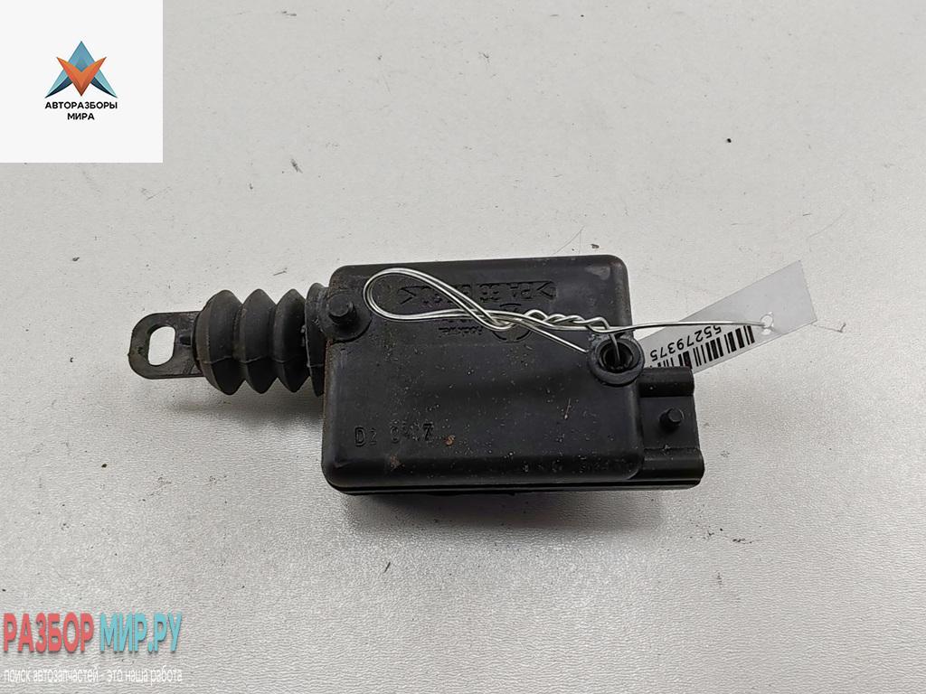 активатор (привод) замка двери Dacia (Renault) Logan 2007, 1.5 л., дизель, МКПП, серый, универсал - фото №1