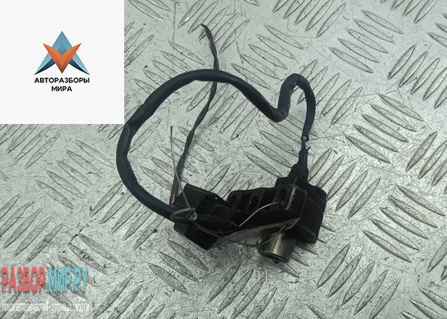 датчик коленвала Volvo S60 1 поколение 2002, 2.4 л., дизель, МКПП, чёрный, седан - фото №1