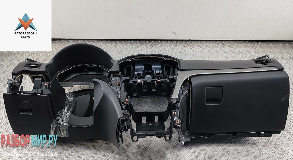 панель передняя салона (торпедо) Opel Insignia 1 поколение (A) 2011, 1.4 л., бензин, МКПП, белый, седан, 495050031 - фото №1