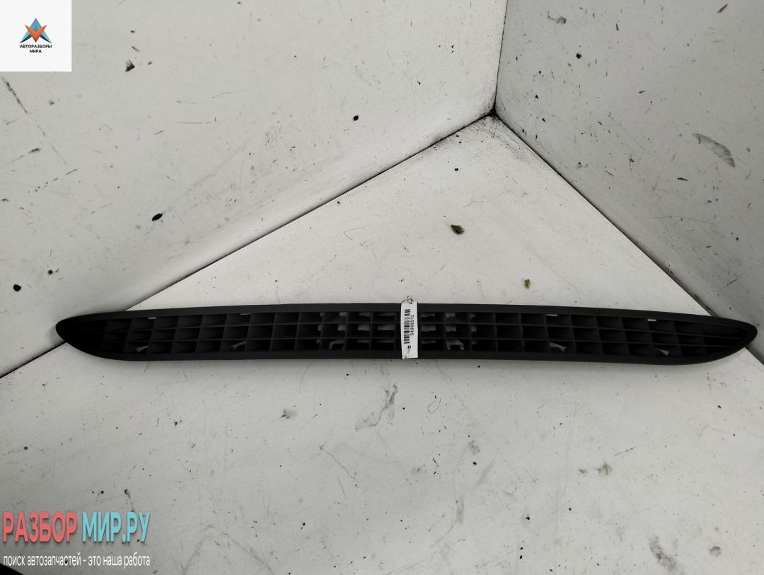 дефлектор обдува салона Skoda Octavia mk1 (A4 1U) 2001, 1.6 л., бензин, МКПП, серый, универсал, 1U0819635 - фото №1