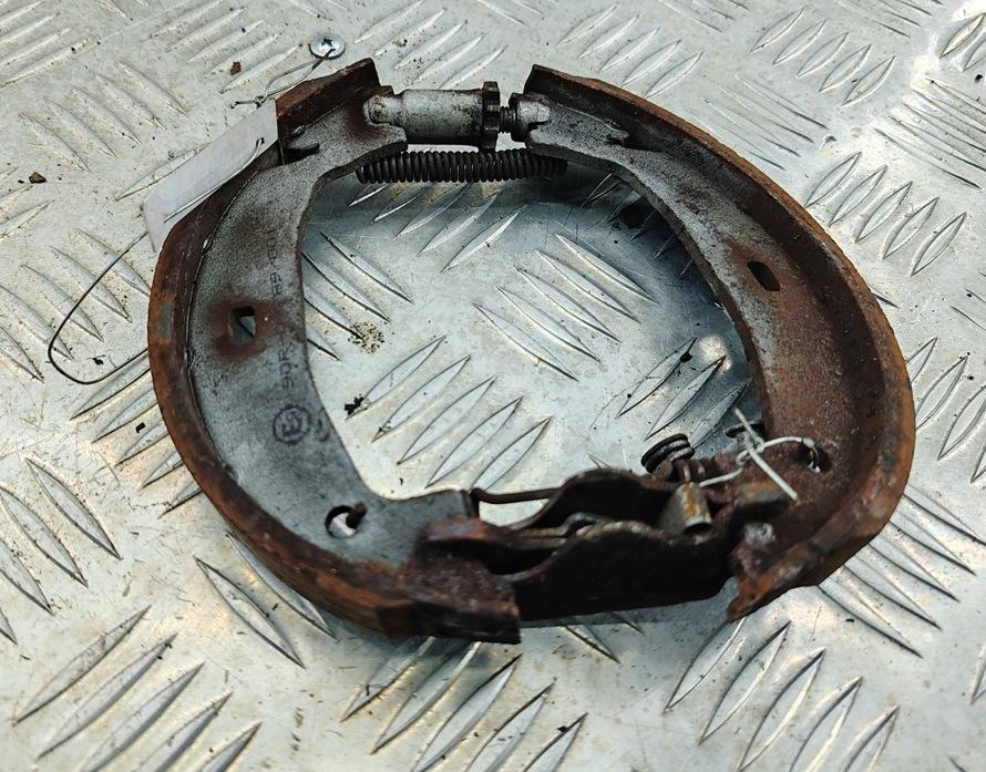 Механизм развода задних тормозных колодок правый BMW 3 E90/E91/E92/E93 2006, 2.0 л., бензин, АКПП, серый, седан