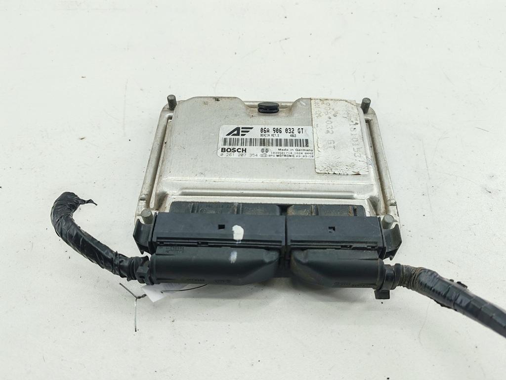 ЭБУ Volkswagen Sharan 2003, 1.8 л., бензин, МКПП, синий, минивэн, 06A906032GT