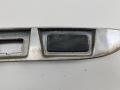 накладка подсветки номера Renault Laguna 3 поколение 2008, 2.0 л., бензин, МКПП, чёрный, универсал, 848100004R - фото №3