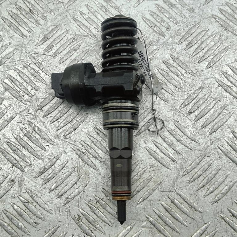 форсунка Skoda Octavia mk1 (A4 1U) 2006, 1.9 л., дизель, МКПП, серый, универсал, 038130073AG, 0414720215 - фото №1