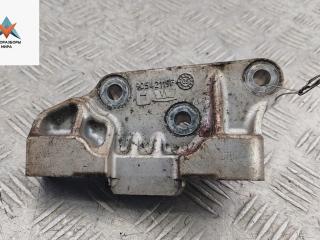 кронштейн двигателя Chrysler Voyager 4 поколение [рестайлинг] 2006, 2.8 л., дизель, АКПП, чёрный, минивэн, 90542119F