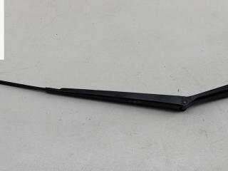 Щеткодержатель (поводок стеклоочистителя) передний Ford Focus 1 поколение [рестайлинг] 2003, 1.8 л., бензин, МКПП, чёрный, хетчбэк 5 дв., XS4117527AB