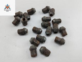 болт колесный Ford Mondeo 3 поколение [рестайлинг] 2003, 2.0 л., бензин, МКПП, серый, универсал