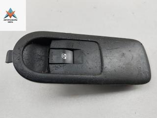 кнопка стеклоподъемника переднего правого Renault Scenic 2 поколение 2004, 1.6 л., бензин, МКПП, серый, минивэн, 156013740