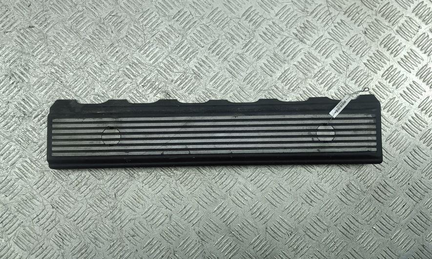 декоративная крышка двигателя BMW 3 E36 1993, 2.0 л., бензин, МКПП, синий, купе, 1726555