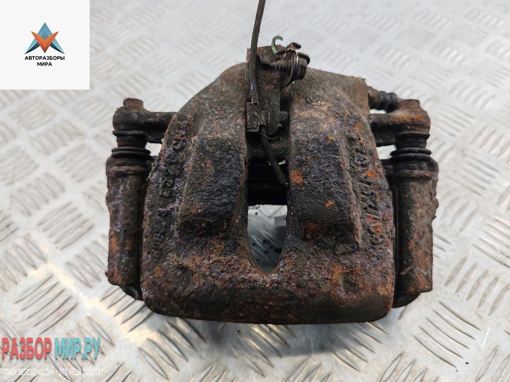 суппорт передний левый Citroen C8 1 поколение 2003, 2.2 л., дизель, МКПП, серый, минивэн - фото №1