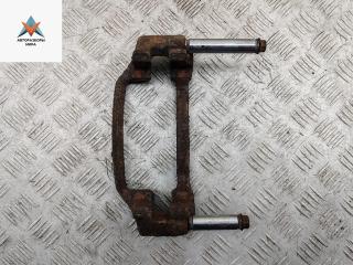 скоба суппорта Mercedes-Benz Sprinter W901-W905 2005, 2.2 л., дизель, МКПП, белый, микроавтобус