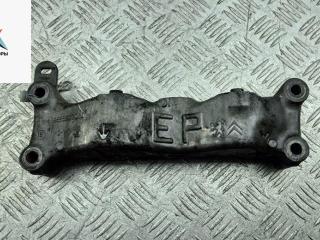 кронштейн двигателя Peugeot 308 T7 2009, 1.6 л., бензин, МКПП, белый, хетчбэк 5 дв., 9655923080