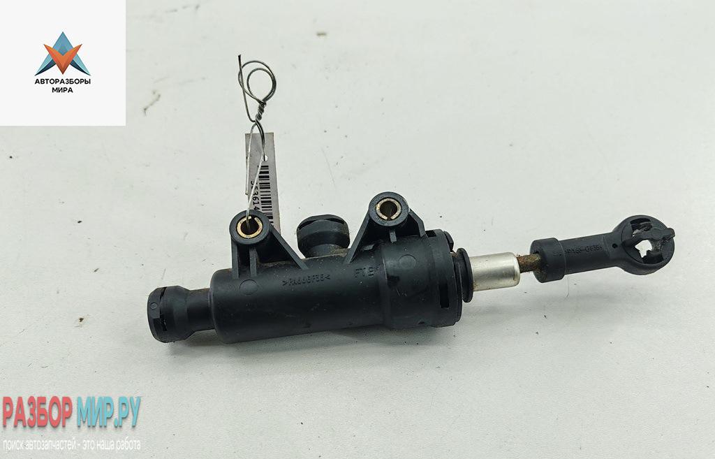 цилиндр сцепления главный Citroen C8 1 поколение 2003, 2.2 л., дизель, МКПП, серый, минивэн - фото №1