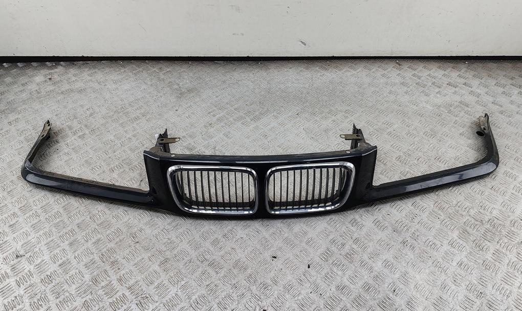 Ус под фары (планка декоративная) BMW 3 E36 1999, 1.9 л., бензин, МКПП, чёрный, хетчбэк 3 дв.