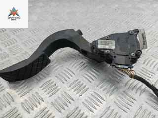 педаль Audi A4 B7 2005, 2.5 л., дизель, МКПП, синий, универсал, 8E1721523B