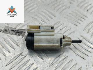 Датчик (включатель) стоп-сигнала Audi A4 B7 2005, 2.5 л., дизель, МКПП, синий, универсал, 8E0927189B