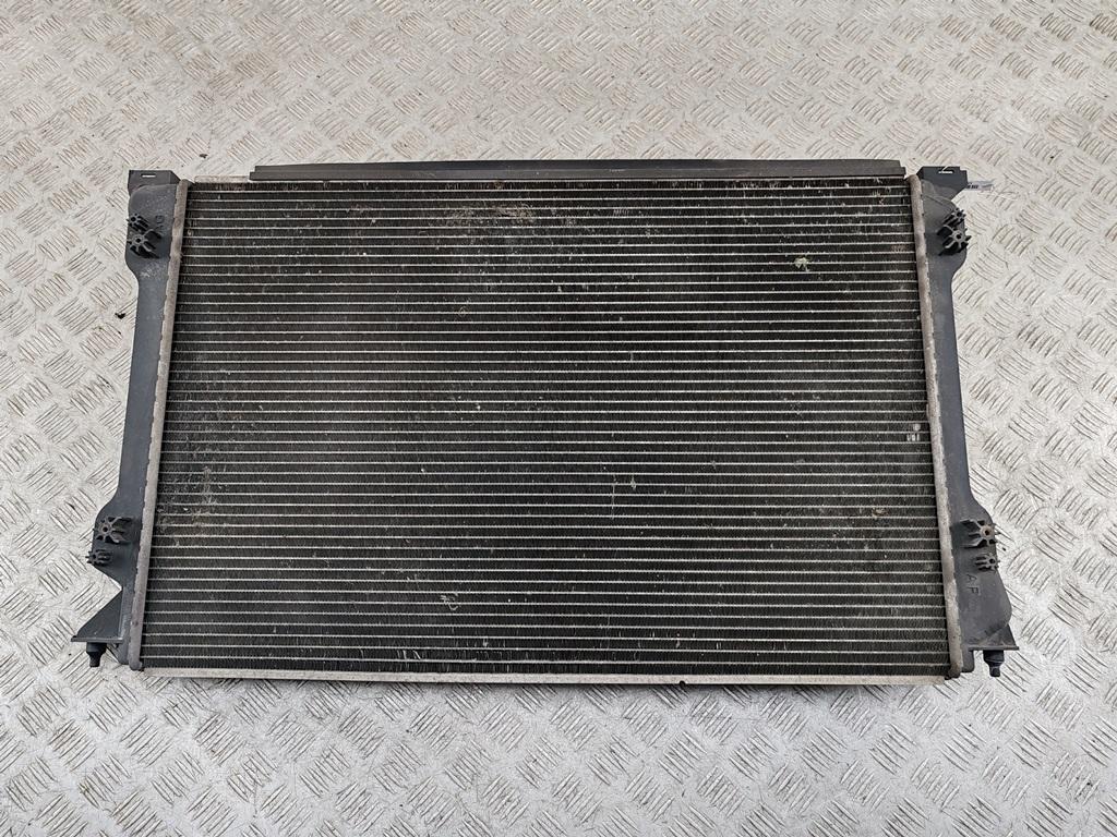 радиатор охлаждения Audi A6 4F/C6 2007, 2.7 л., дизель, МКПП, серый, универсал, 4F0121251N - фото №1