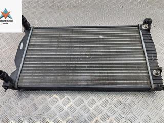радиатор охлаждения Audi A4 B6 2001, 2.0 л., бензин, МКПП, серый, универсал
