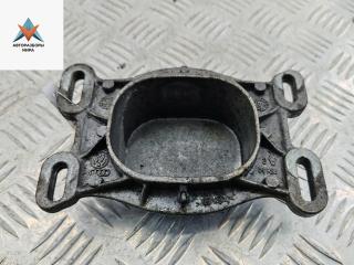 кронштейн двигателя Audi A6 4B/C5 [рестайлинг] 2002, 3.0 л., бензин, АКПП, серый, универсал, 4B0199335L