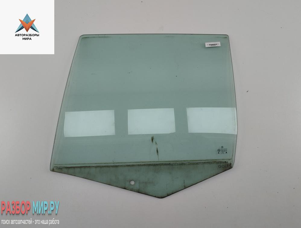 стекло двери задней левой Volkswagen Golf 4 поколение 1999, 1.9 л., дизель, МКПП, синий, хетчбэк 5 дв. - фото №1
