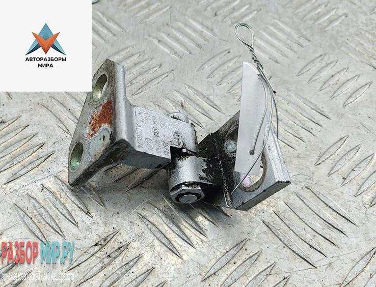 петля двери Volkswagen Golf 6 поколение 2010, серый, универсал, 1K9833401D - фото №1