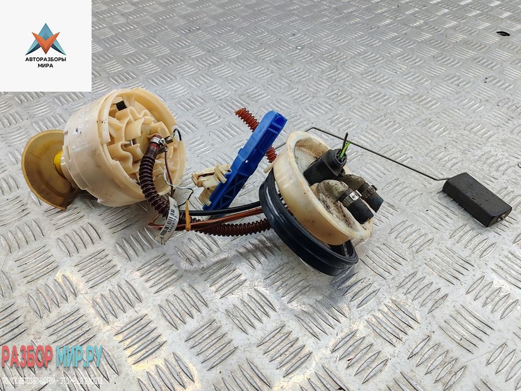 насос топливный Volkswagen Passat B5 1998, 1.8 л., бензин, МКПП, серый, седан, 8E0906087D - фото №1