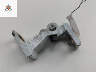 петля двери Skoda Fabia mk3 (NJ) 2015, белый, универсал, 8K0831401P