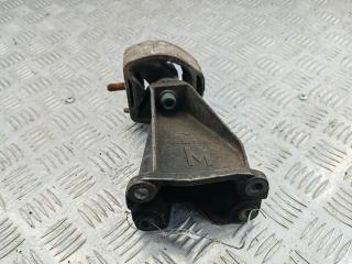 кронштейн КПП Volkswagen Passat B5 1997, 1.6 л., бензин, МКПП, серый, универсал, 8D0399113AB