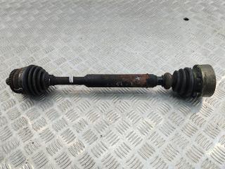 полуось передняя правая (приводной вал, ШРУС) Volkswagen Passat B5 1997, 1.6 л., бензин, МКПП, серый, седан