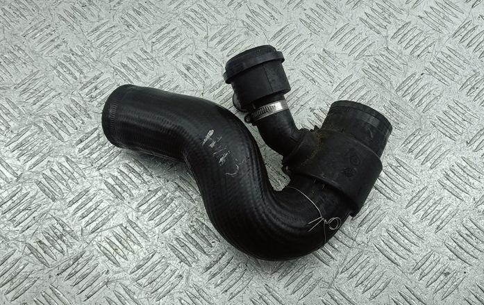 патрубок интеркулера Audi A4 B5 1999, 1.8 л., Ti, бензин, МКПП, серый, седан, 4B0145832B