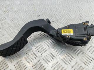 педаль Audi A6 4B/C5 2000, 2.8 л., бензин, АКПП, серый, седан, 8D1723523H