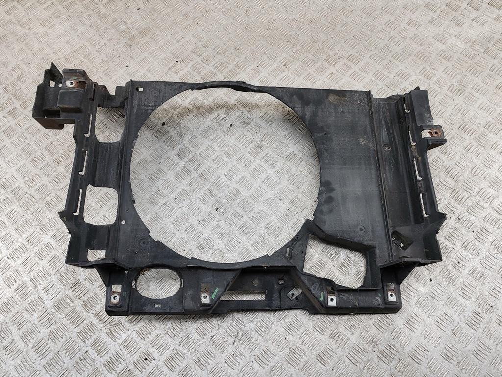 диффузор вентилятора Fiat Stilo 1 поколение 2002, 1.8 л., бензин, МКПП, серый, хетчбэк 3 дв., 837900600 - фото №1