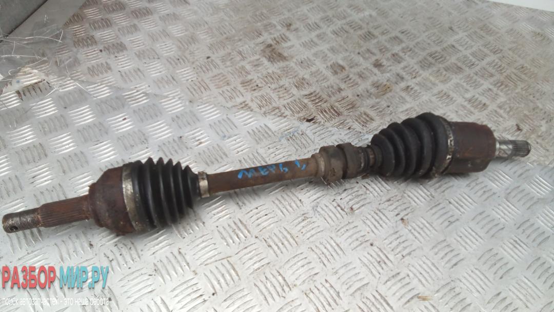 полуось передняя левая (приводной вал, ШРУС) Nissan Qashqai 1 поколение 2008, 1.6 л., бензин, МКПП, внедорожник 5 дв. - фото №1