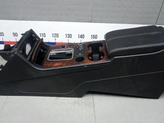 подлокотник Volkswagen Touareg 2 поколение 2011, 3.0 л., V6 TDI, дизель, АКПП, внедорожник 5 дв.