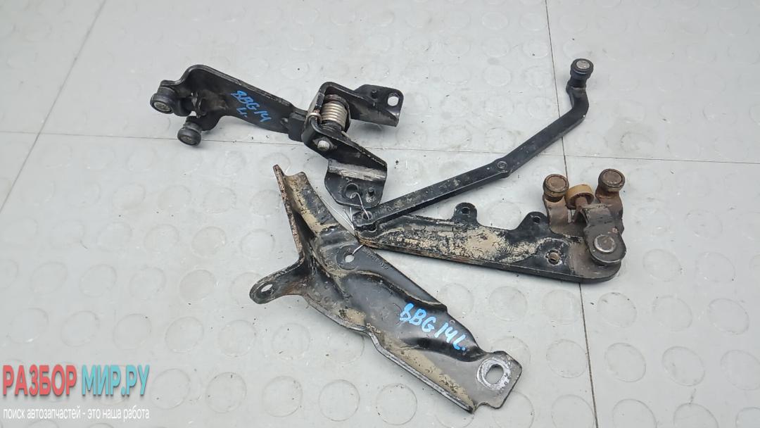 Петля двери сдвижной левой Opel Combo 4 поколение (D) 2014, 1.6 л., дизель, МКПП - фото №1