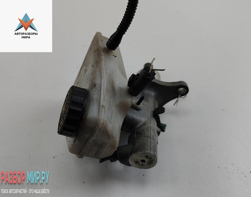 цилиндр тормозной главный Fiat Ulysse 2 поколение 2006, 2.0 л., дизель, МКПП, серый, минивэн - фото №1