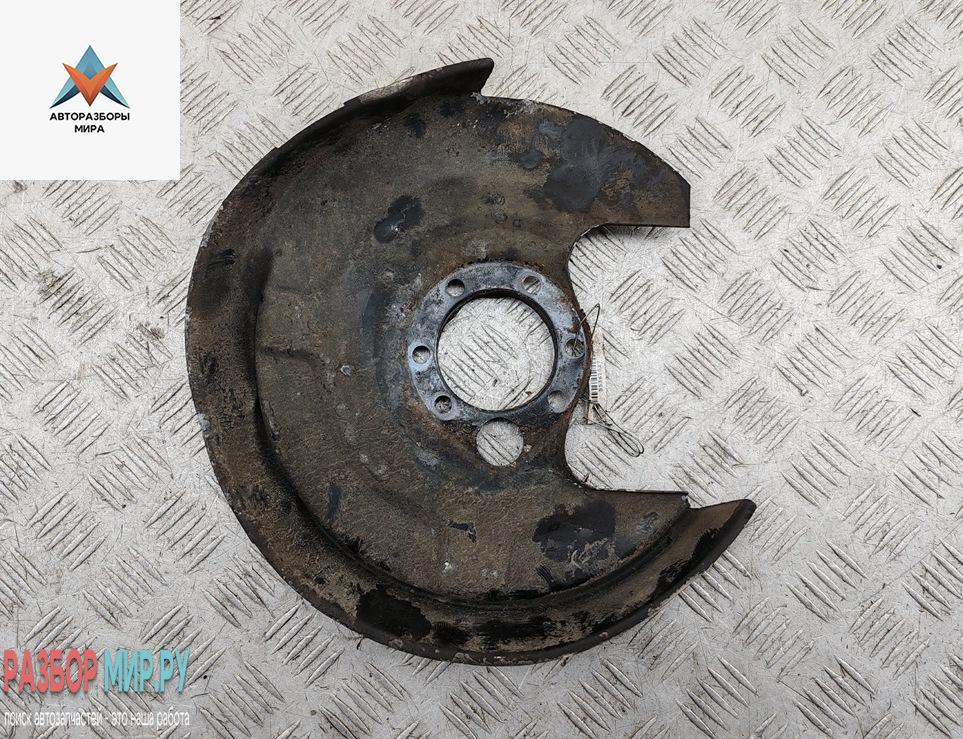 защитный кожух тормозного механизма Audi 80 8C/B4 1991, 2.0 л., бензин, МКПП, серый, седан - фото №1