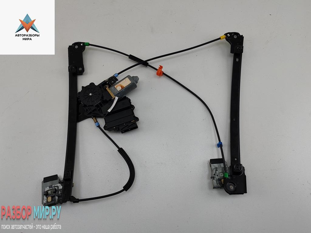 стеклоподъемник электрический передний правый Volkswagen Golf 3 поколение 1993, 1.8 л., бензин, МКПП, красный, хетчбэк 5 дв., 1H0837402C - фото №1