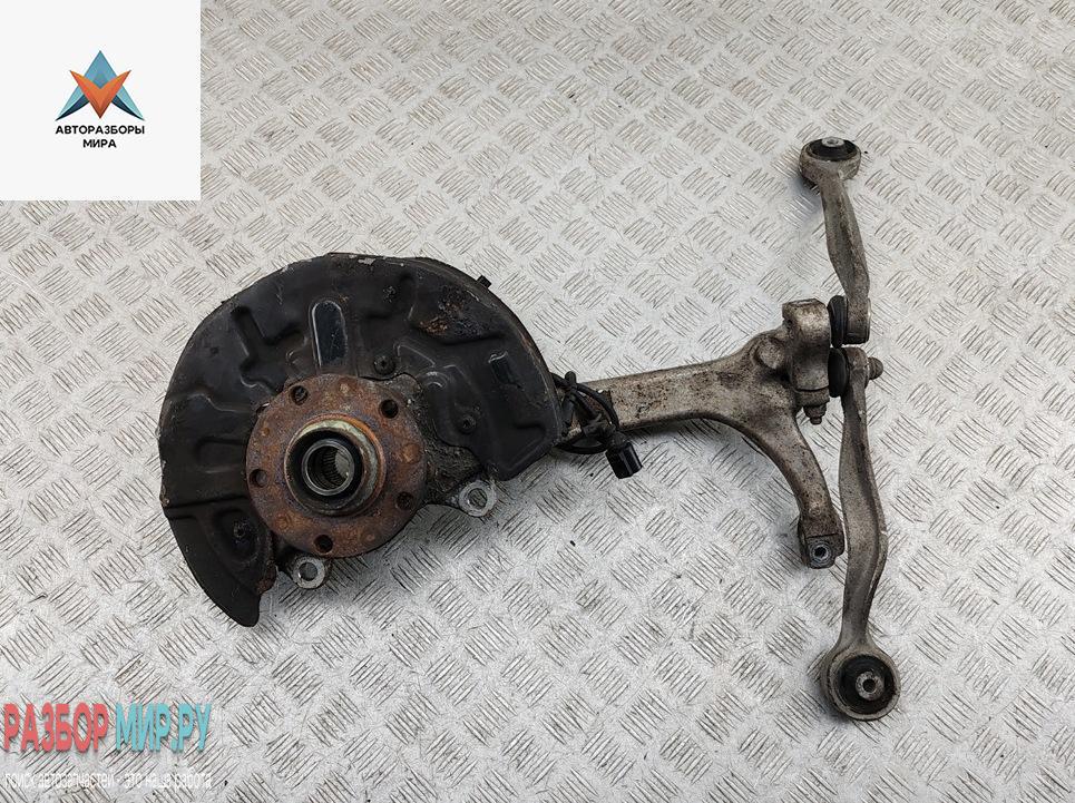 ступица передняя левая Audi A4 B6 2003, 2.0 л., бензин, МКПП, серый, седан - фото №1