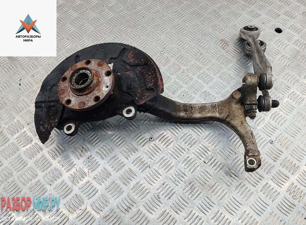 ступица передняя левая Audi A4 B7 2005, 2.5 л., дизель, МКПП, синий, универсал - фото №1